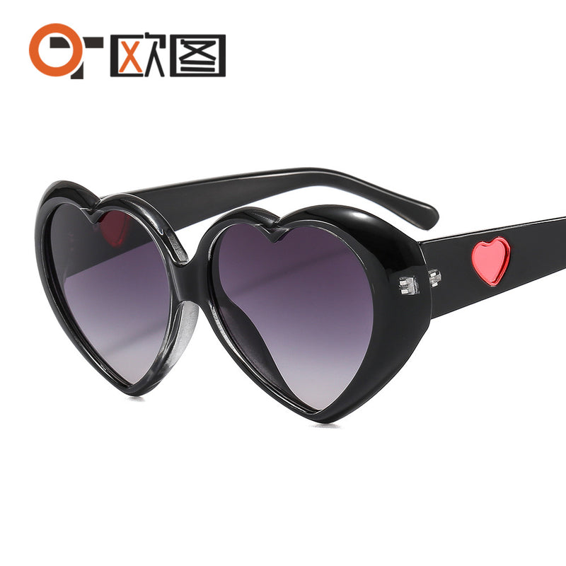 Fashion Women's Big Frame Ins Internet Celebrity New Love Sunglasses Face Repair Street Photography European And American Personality Trendy Sunglasses A520