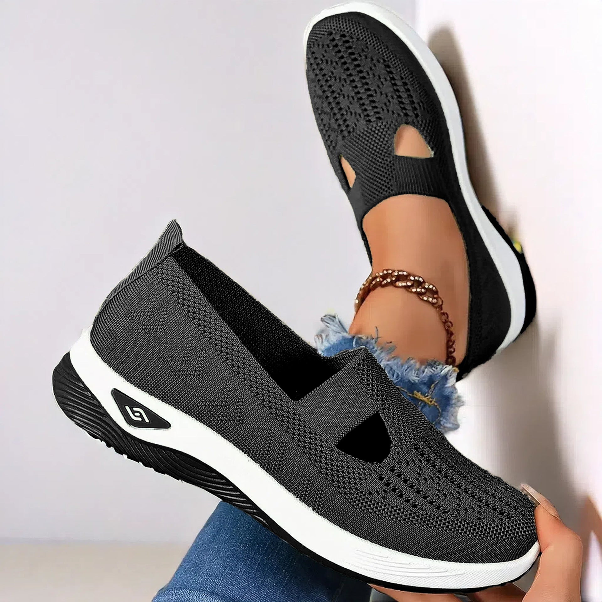 Mother Shoes Summer Breathable Sandals Non-slip Soft Bottom Shoes For The Elderly Women&#039;s Casual Shoes Middle-aged And Elderly Walking Shoes
