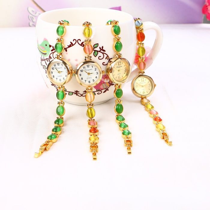 Cross-border Hot Diamond Watch Small Tassel Bracelet Watch Fashion Women's Watch Rhinestone Quartz Watch