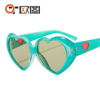 Fashion Women&#039;s Big Frame Ins Internet Celebrity New Love Sunglasses Face Repair Street Photography European And American Personality Trendy Sunglasses A520
