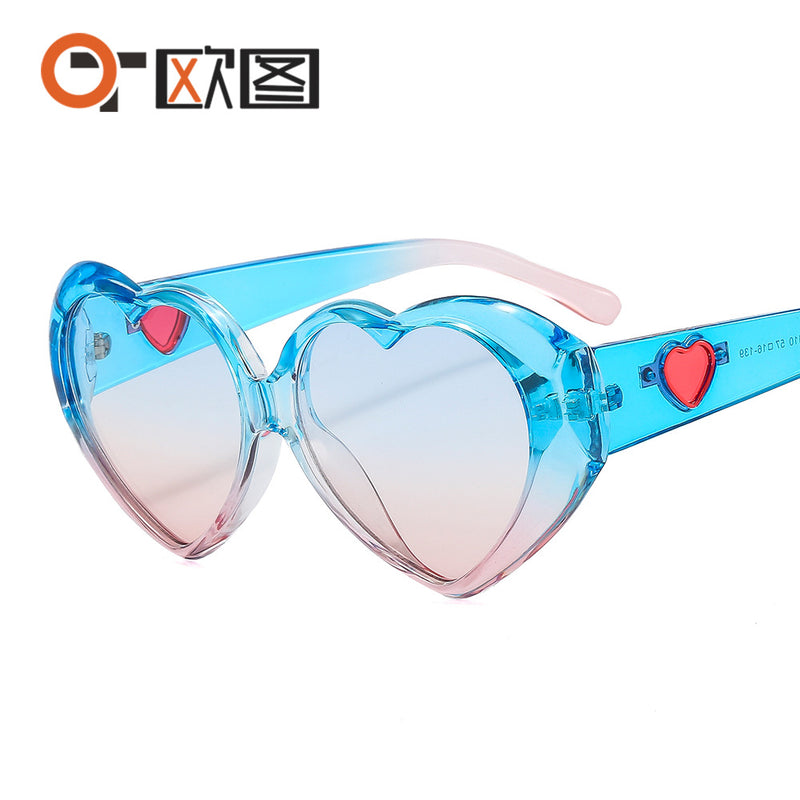 Fashion Women's Big Frame Ins Internet Celebrity New Love Sunglasses Face Repair Street Photography European And American Personality Trendy Sunglasses A520